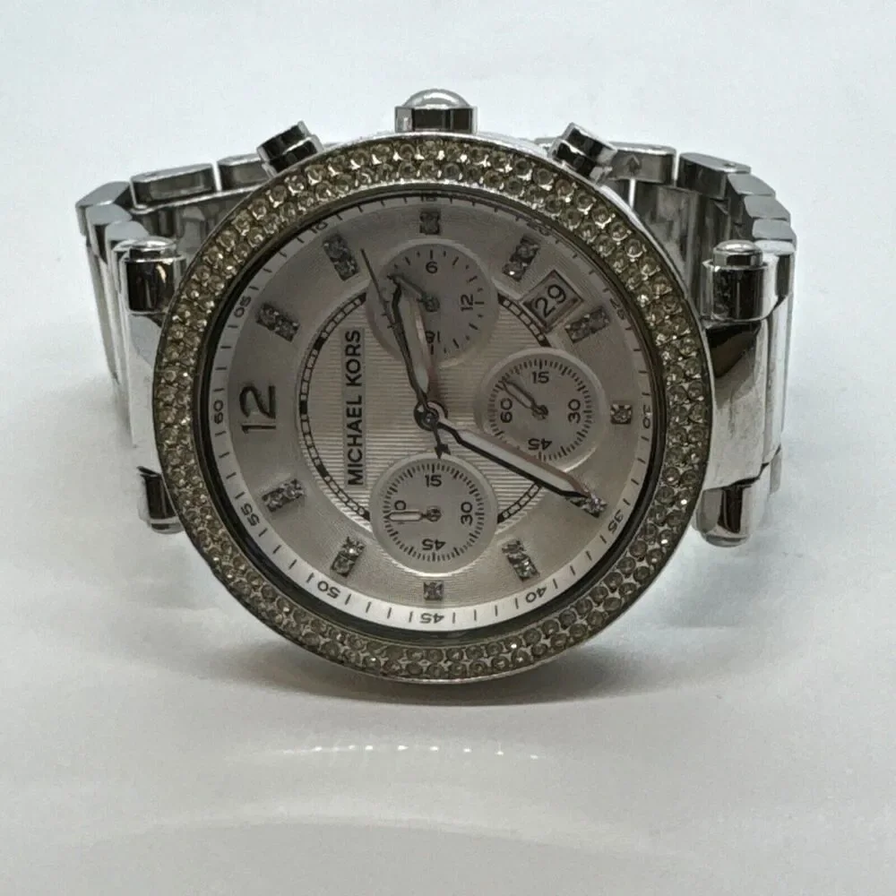 Michael Kors MK5353 Womens Silver Stainless Steel Analog Dial Wrist Watch JNA401